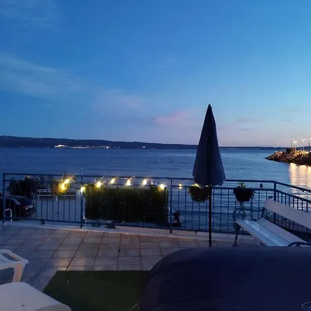 Апартаменти Thereal Beachfront House Bonilu Croacia *