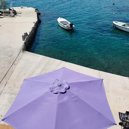 Thereal Beachfront House Bonilu Croacia * Єсенице